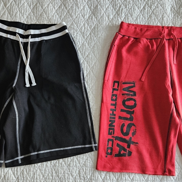 Men's Large Monsta Shorts Red Black - Picture 3 of 4